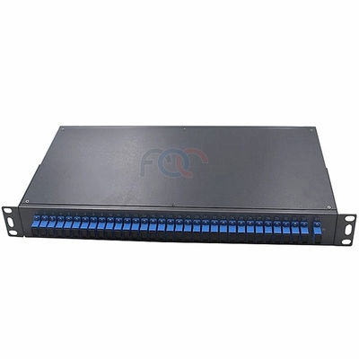 1U Rack Mount PLC Splitter Box เหล็กเย็น 1 × 32 การสูญเสียการแทรกต่ำ